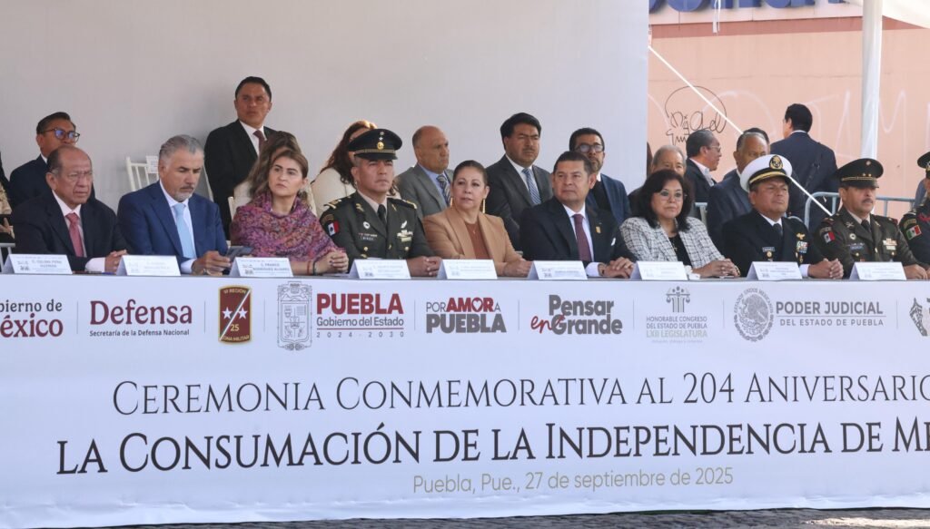 Alejandro-2-1024x583 Puebla conmemora el 204 aniversario de la Consumación de la Independencia de México