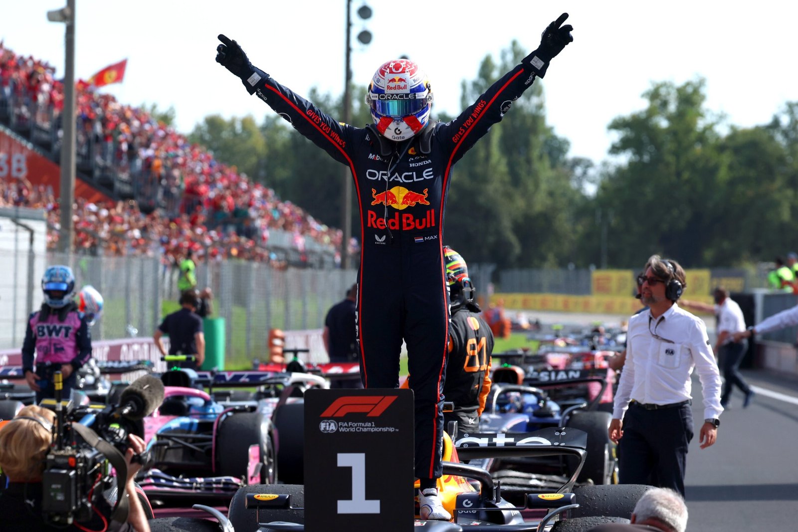 verstappen-conquista-el-gran-premio-de-italia-mclaren-falla-en-monza