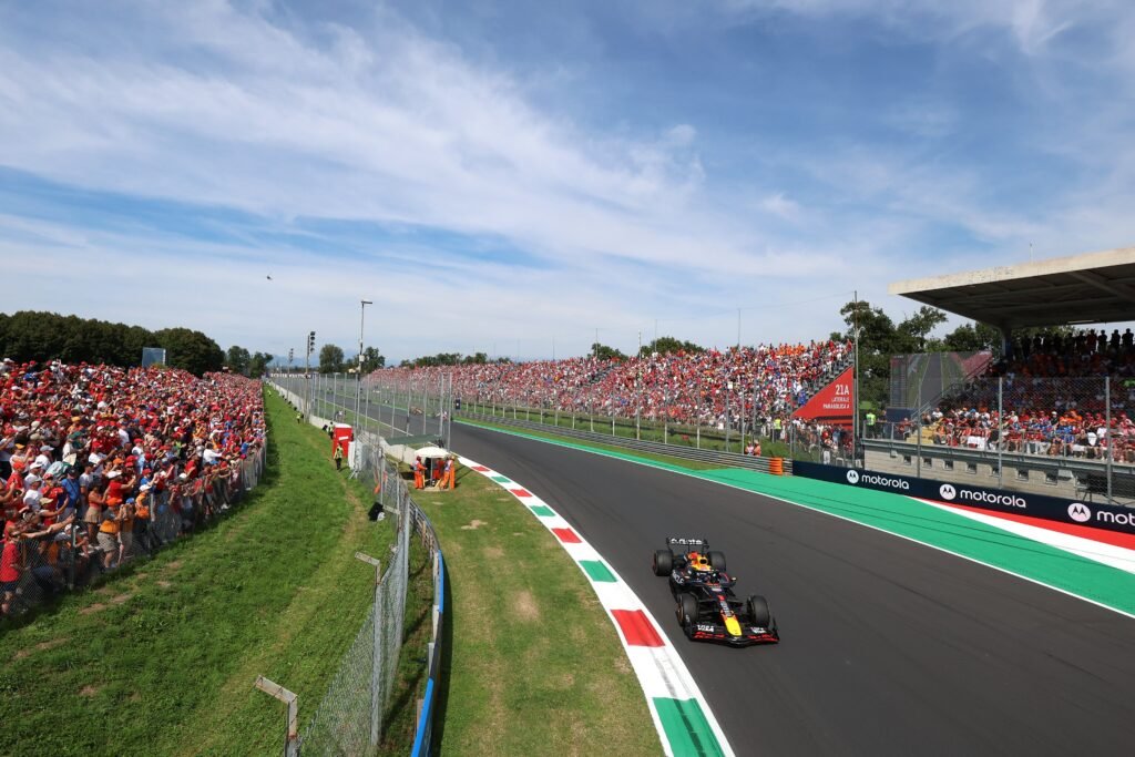 IMG_5319-1024x683 Verstappen conquista el Gran Premio de Italia; McLaren falla en Monza