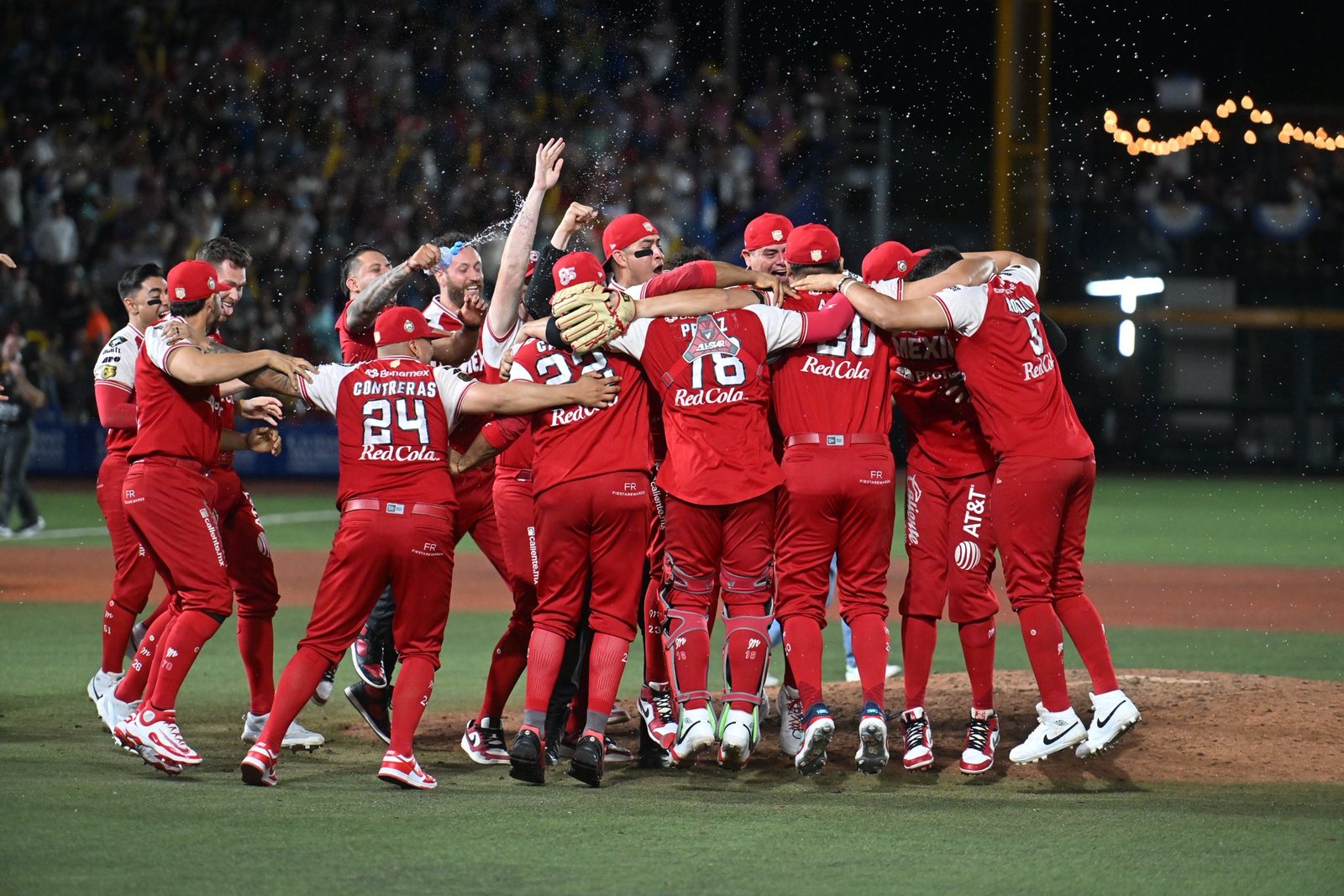 diablos-rojos-se-coronan-campeones-y-logran-su-titulo-18-en-la-lmb