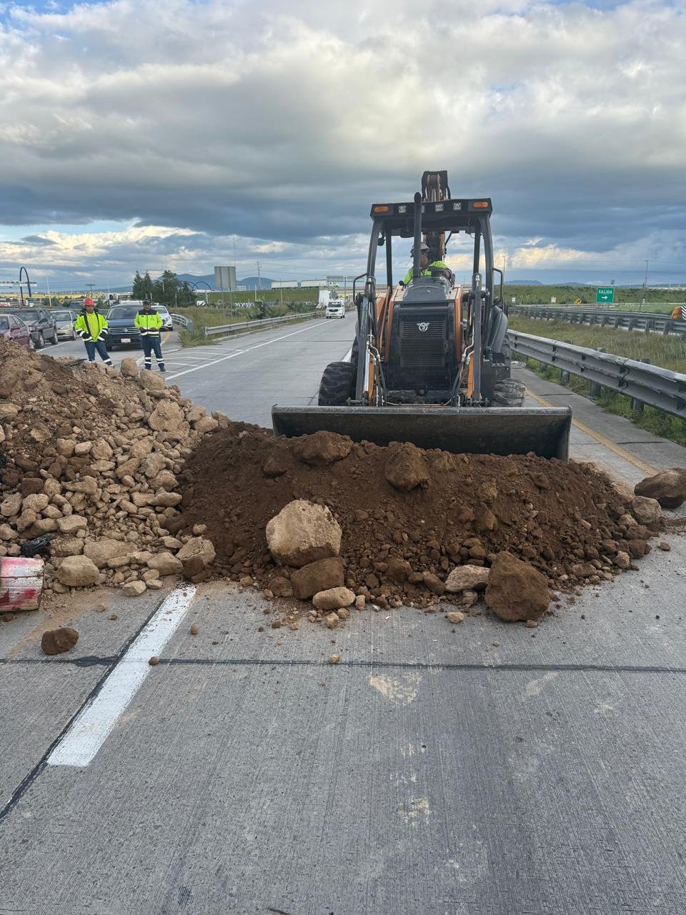 tras-82-horas-de-bloqueo-ejidatarios-liberan-el-arco-norte