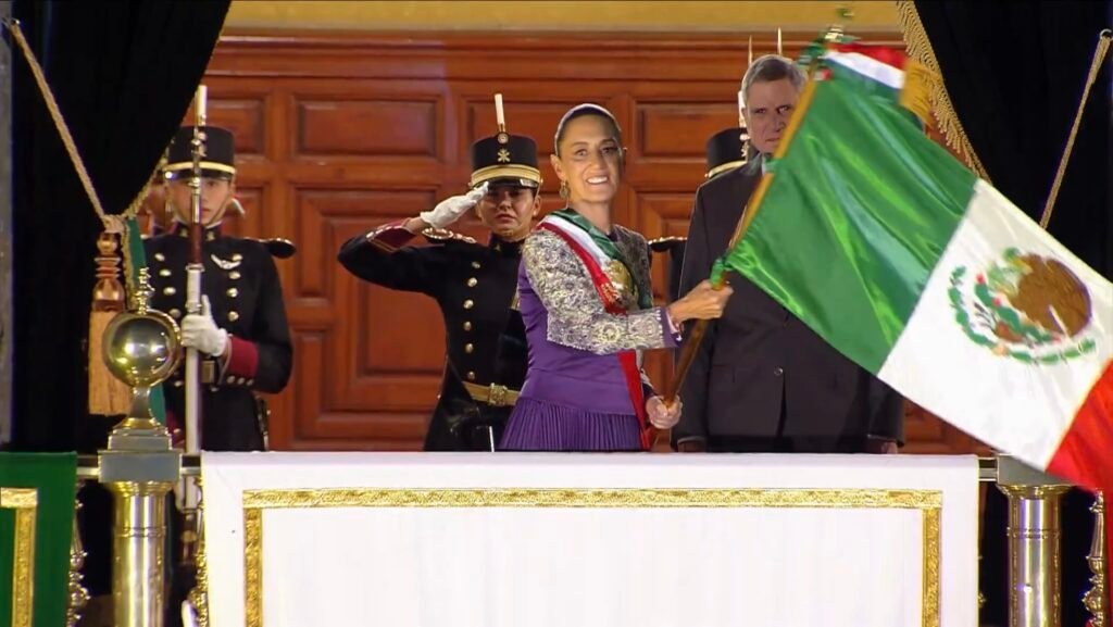IMG_8214-1024x577 Sheinbaum hace historia: primer Grito de una PresidentA en Palacio Nacional