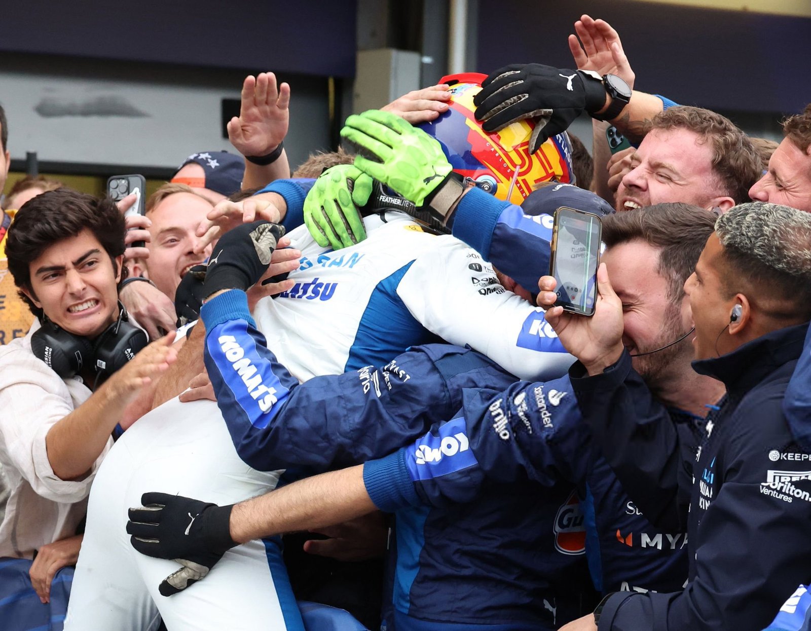 carlos-sainz-podio-williams-baku-gp-azerbaiyan-2025