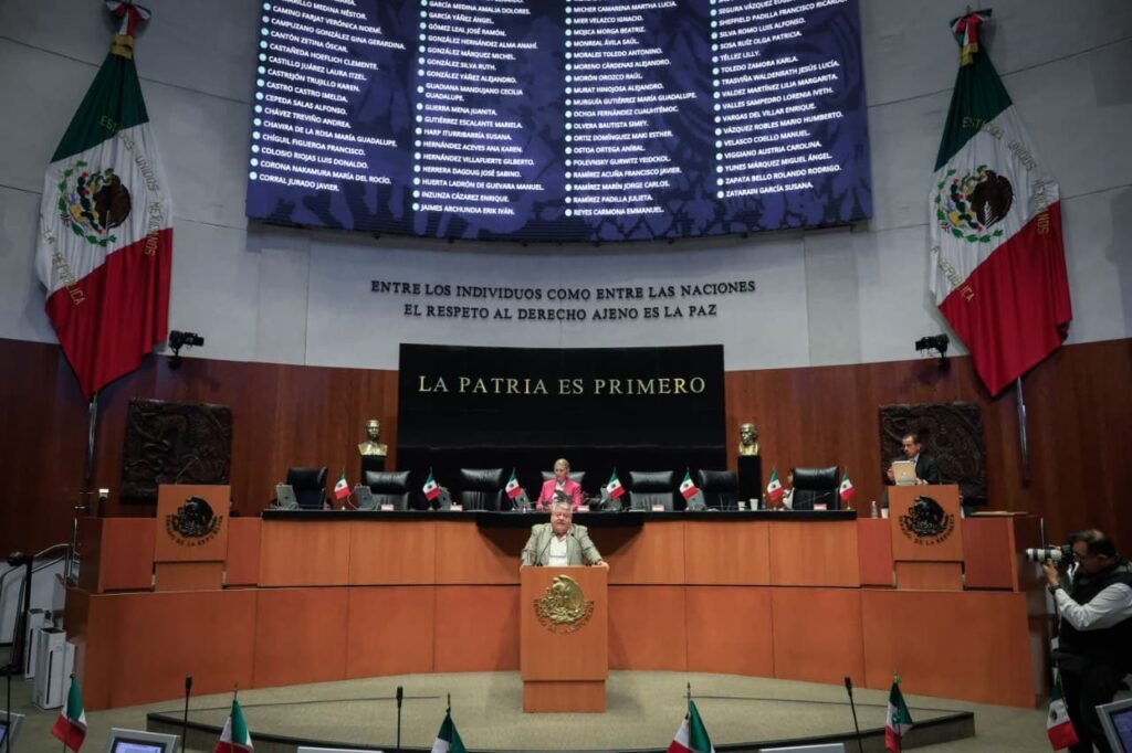 IMG_9351-1024x682 Conversatorios con especialistas para debatir Ley de Amparo, anuncian senadores