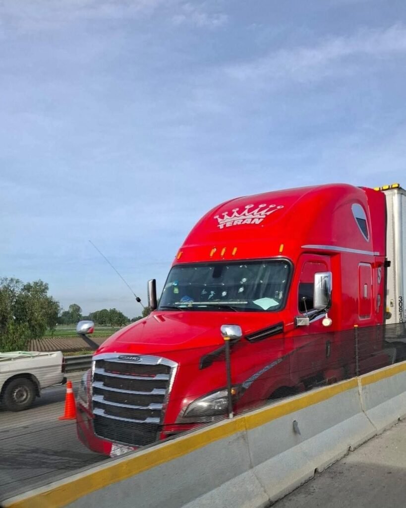 Trailer-819x1024 Taylor Swift anuncia compromiso con Travis Kelce vía Instagram