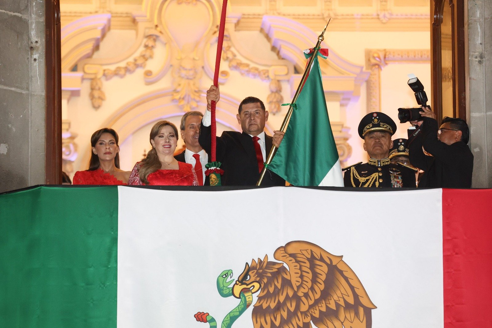 primer-grito-alejandro-armenta-puebla-2025