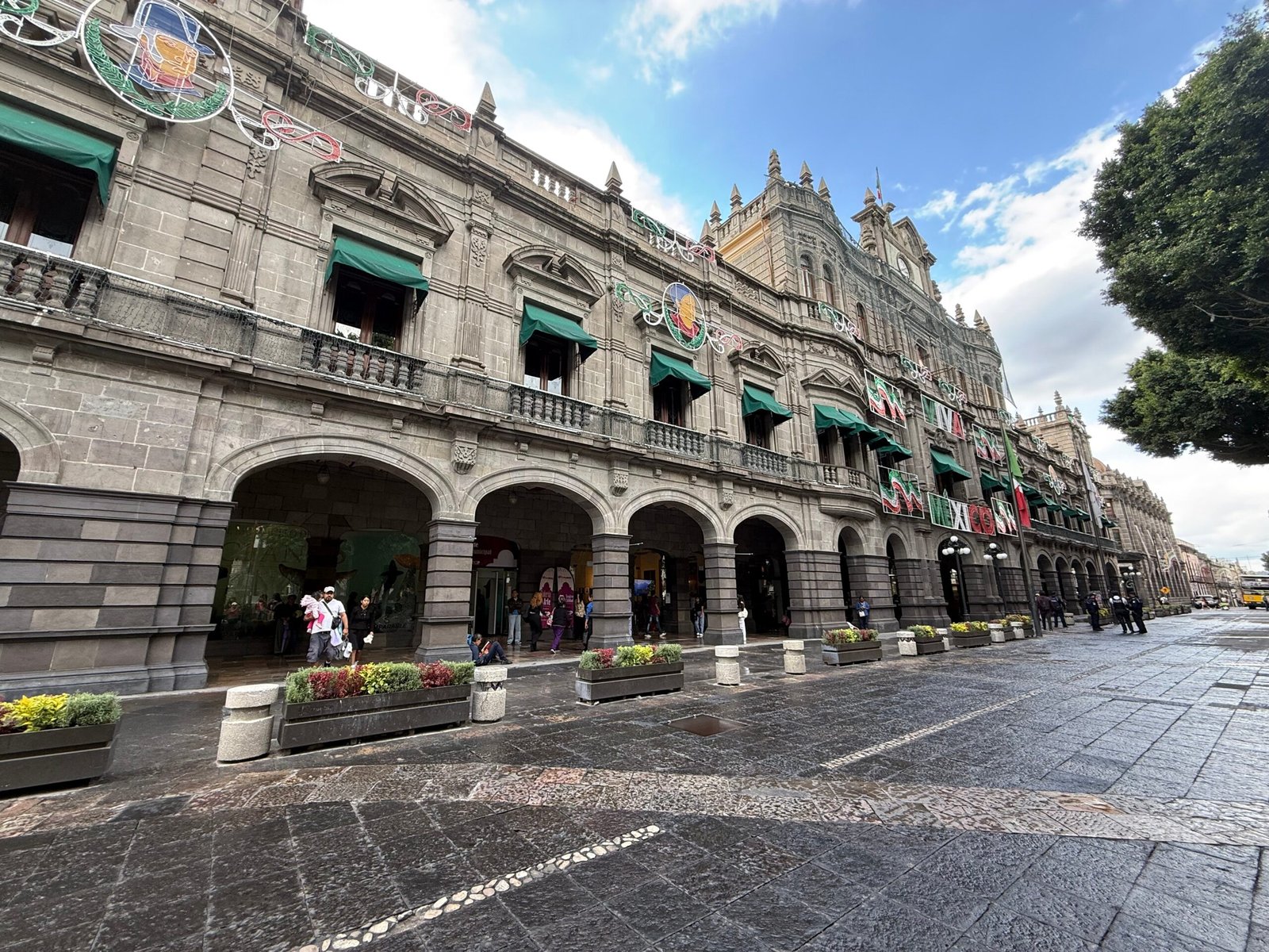 ssc-detiene-menores-robo-centro-puebla