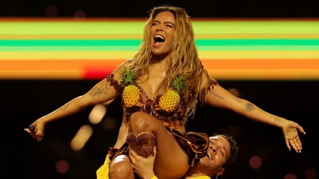 karol-g-deslumbra-en-el-show-de-medio-tiempo-de-la-nfl-en-sao-paulo