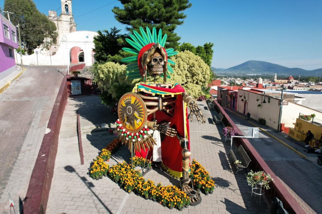 Catrinas-2-1024x682 Tren choca contra autobús en Atlacomulco; reportan 45 heridos