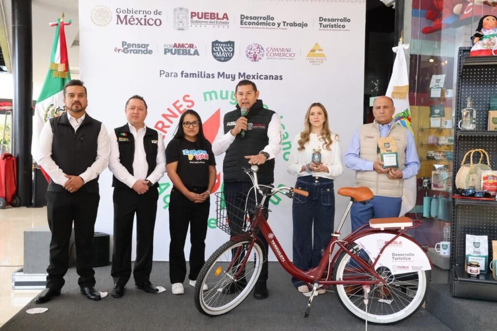 IMG_0883-1024x683 Puebla celebrará el Encendido de Luces Patrias este 31 de agosto en el Zócalo
