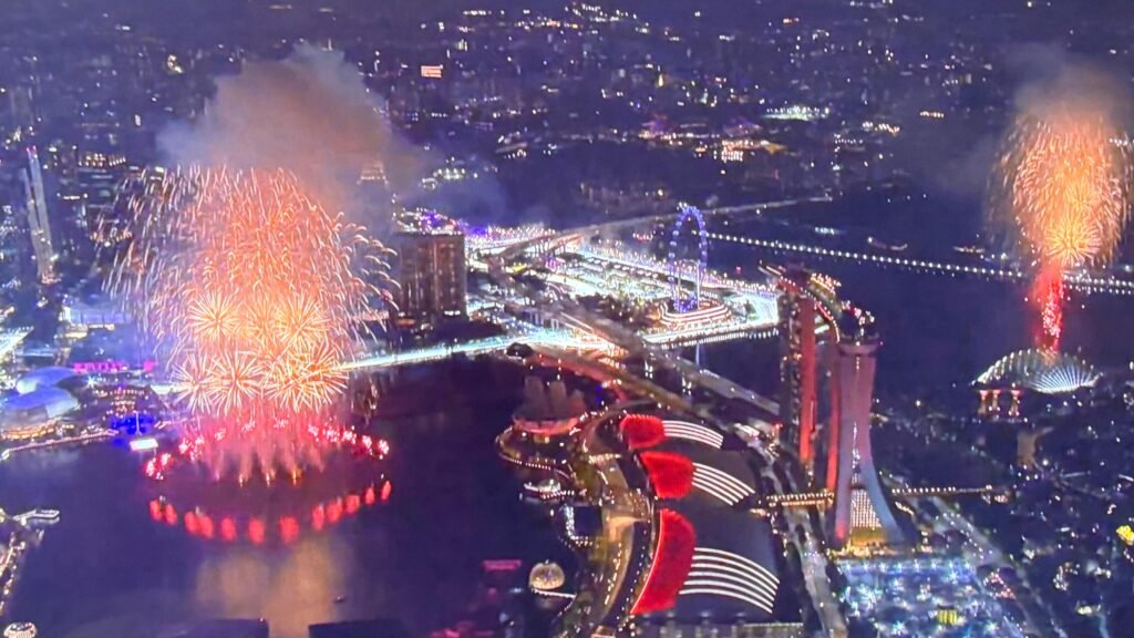 WhatsApp-Image-2025-10-05-at-07.59.42-7-1024x576 George Russell domina en Singapur y McLaren asegura el Campeonato de Constructores 2025